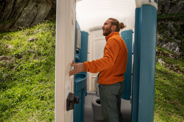 Best Luxury portable toilet rental  in Oswego, IL